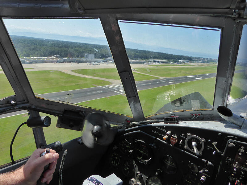 Short Final Runway 24 Grass