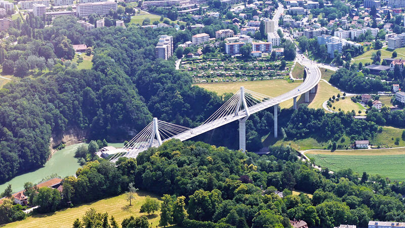 Die Poyabrücke herangezoomt