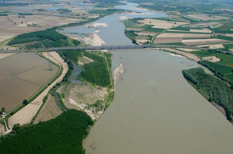 0132 Fiume Po