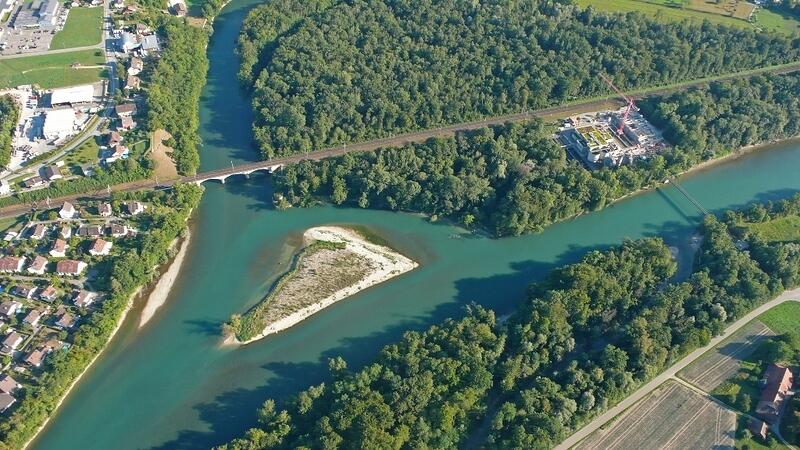 0249 Zusammenfluss Aare und Reuss